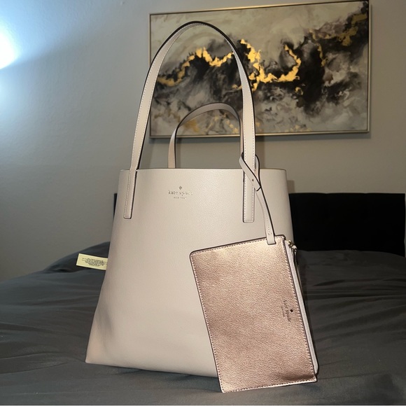 Kate Spade Reversible Tote Rose Gold - Picture 3 of 9